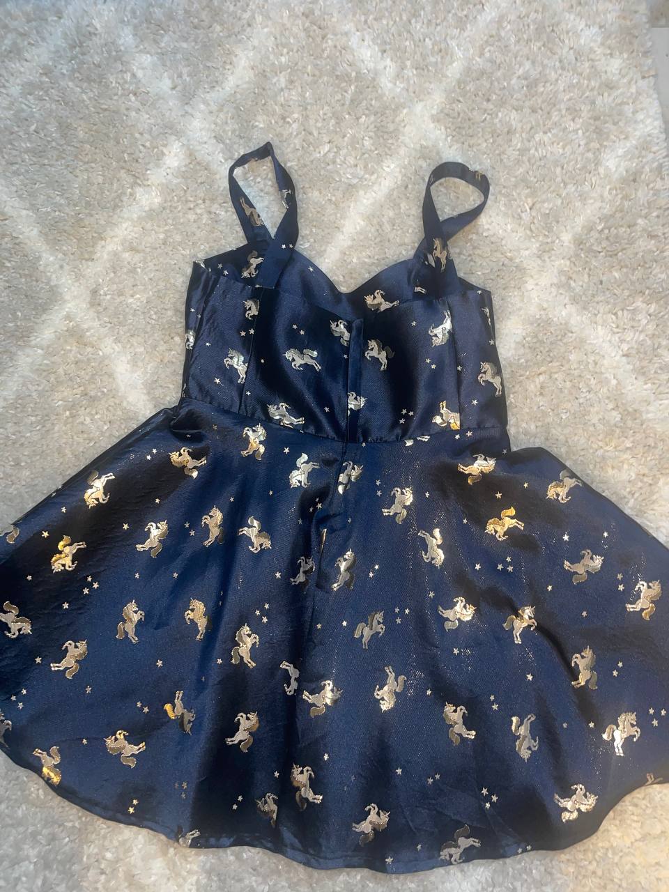 Mini robe très glamour