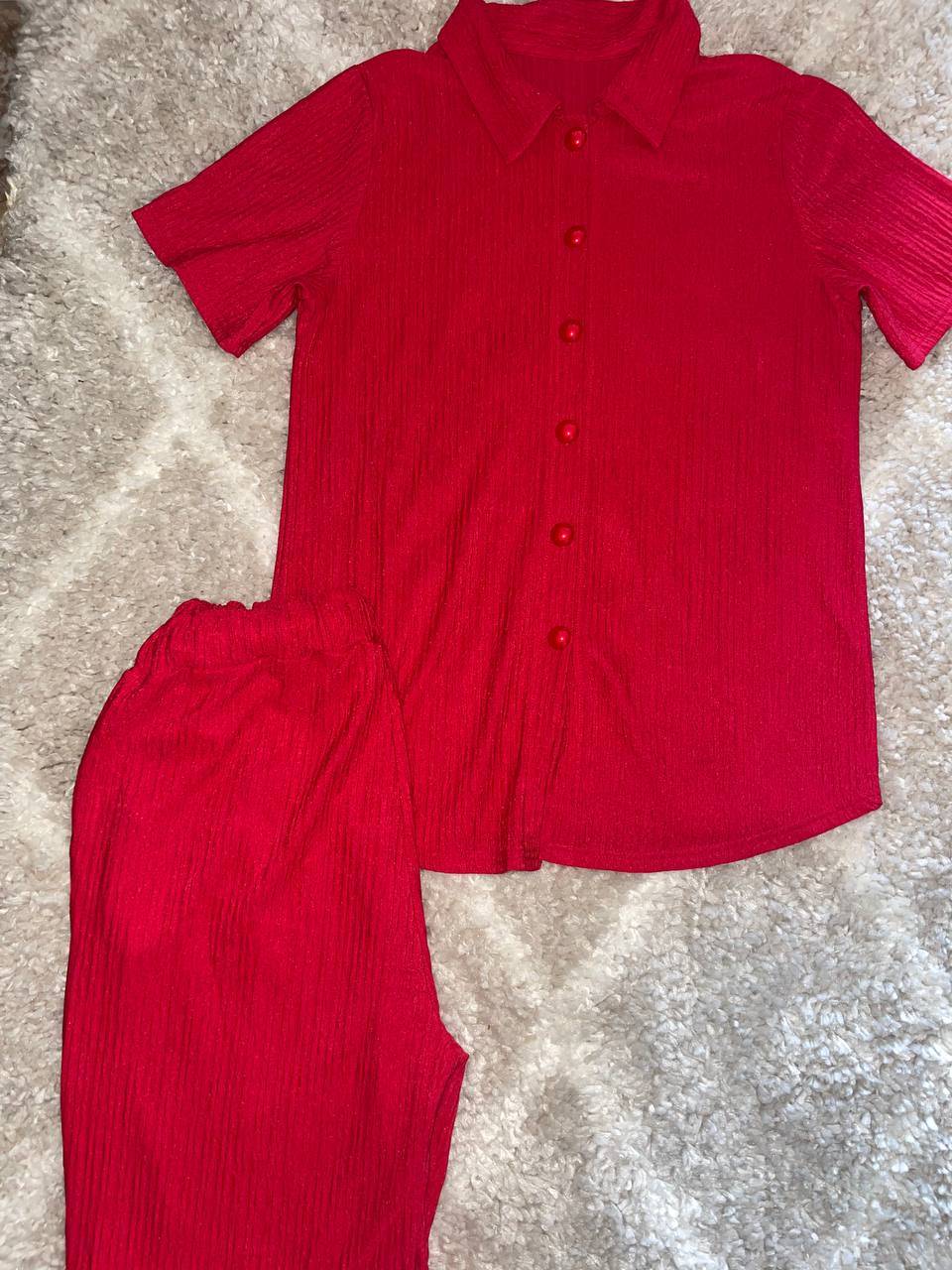 Ensemble rouge très classe