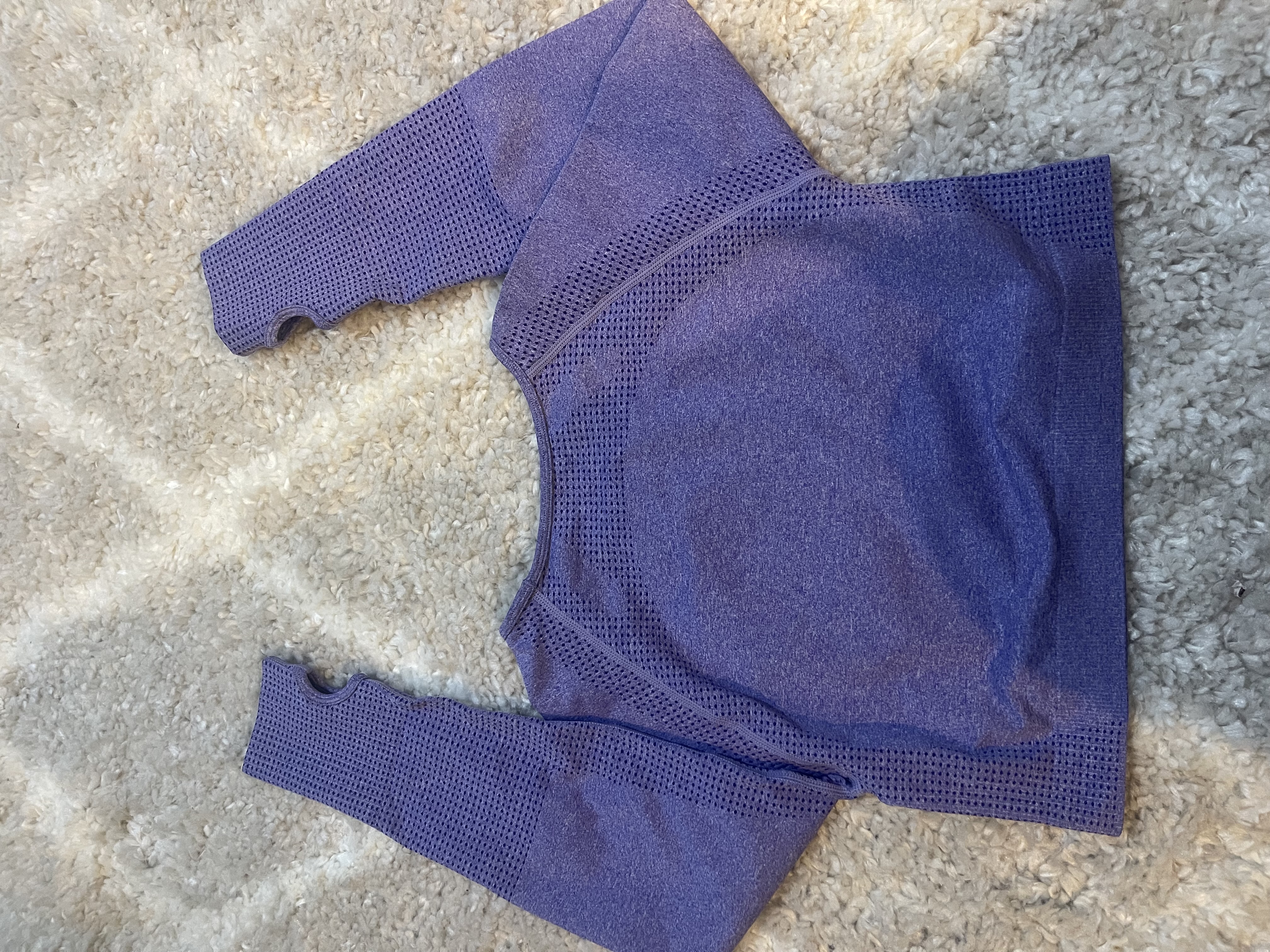 Crop top de couleur violet
