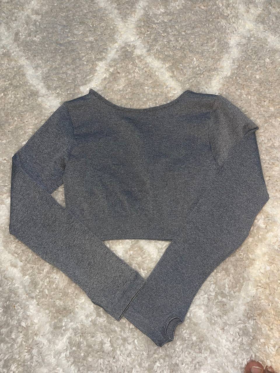 Petit crop top de couleur grise