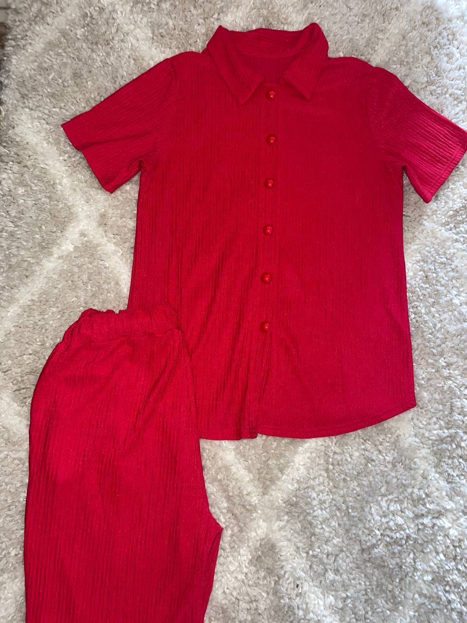 Ensemble rouge très classe