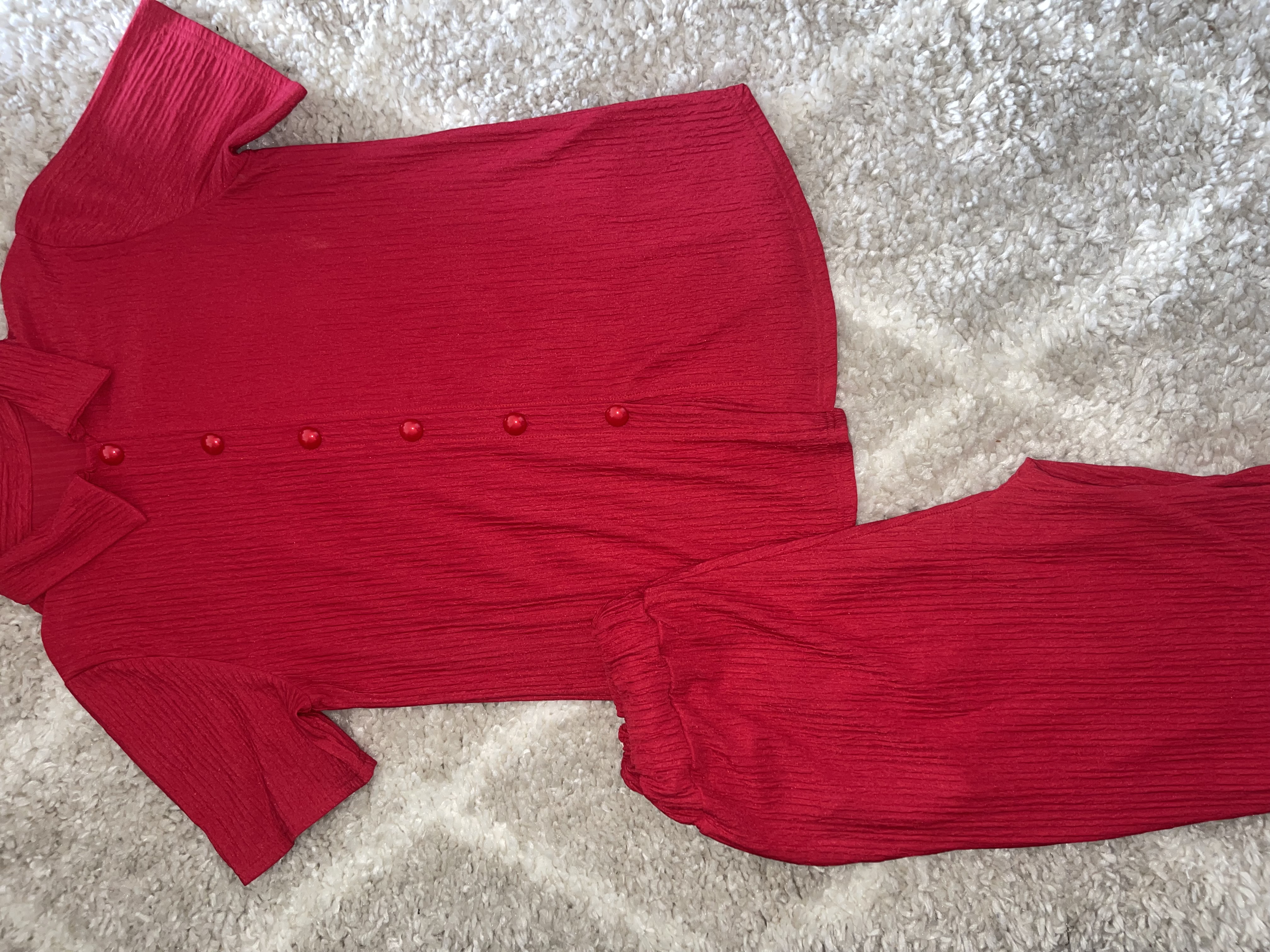 Ensemble rouge très classe